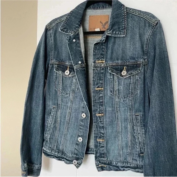 Size S American Eagle Dark Wash Oversized Jean Jacket - Picture 2 of 4